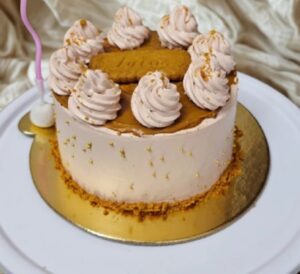 Lotus Biscoff Cake